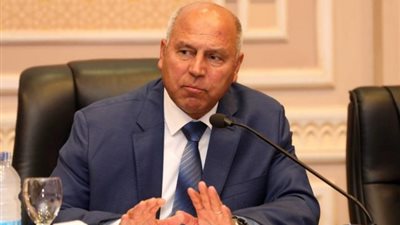 الوزير: اهتمام كبير من الحكومة بمنظومة النقل البحري