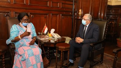 القصير يستقبل نظيرته بجنوب السودان ويبحث معها نتائج زيارتها لمصر