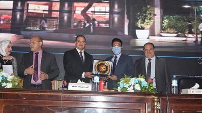 طب بشري سوهاج تحتفل بتجديد حصولها علي الاعتماد الاكاديمي