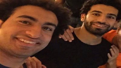 على ربيع يكشف موقف تقليده لمحمد صلاح وحقيقة صلة القرابة