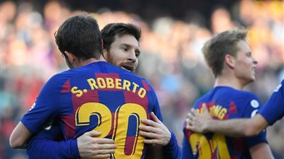 برشلونة يعلن إصابة سيرجي روبرتو بفيروس كورونا المستجد