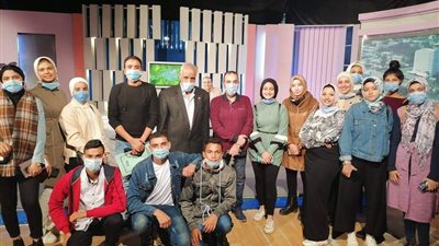 دورة تدريبية لطلاب كلية الاعلام وتكنولوجيا الاتصال بالقناة الخامسة