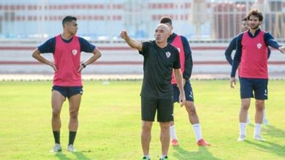 كواليس جلسة باتشيكو مع لاعبى الزمالك قبل بداية الموسم الجديد