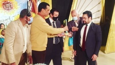 وكيل وزارة التعليم بالأقصر يشهد مسابقة أعياد الطفولة