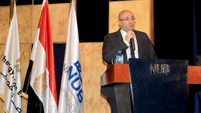 افتتاح البرنامج التدريبي المشترك بين البورصة المصرية وجامعة النهضة