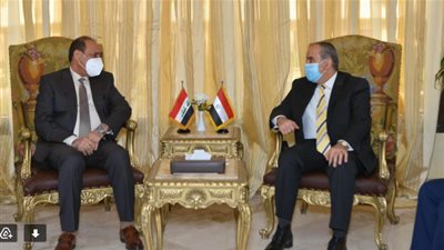 مباحثات مصرية عراقية لتعزيز التعاون في النقل الجوي وزيادة رحلات الشحن بين البلدين
