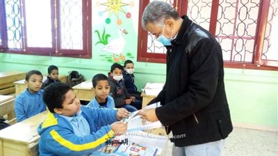جولة تفقدية لمدير الأقصر الأزهرية بمعهدى الأقصر وإدارة المكتبات