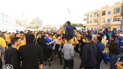 جماهير الإسماعيلي تشعل حماس اللاعبين قبل لقاء المصري.صور