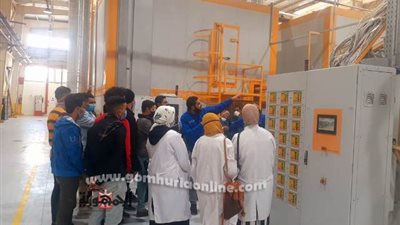 طلاب جامعة بنى سويف التكنولوجيه فى مصنع توشيبا