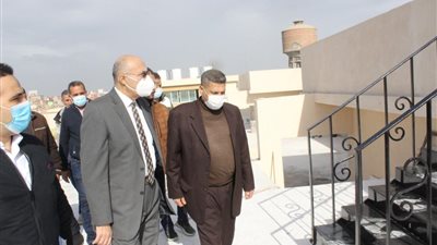 د عتمان يتابع تجهيزات المبنى التعليمى الجديد بكلية التربية