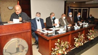 الغرفة التجارية بالبحيرة تعقد الندوة الثانية للتعريف بتقديم الإقرارات إلكترونيا