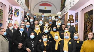 محافظ الشرقية يفتتح المعرض الدائم لتوجيه التربية الفنية والمجال الصناعي
