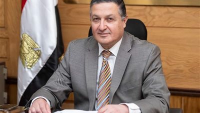 رئيس جامعة بنها يصدر عددًا من القرارات الجديدة