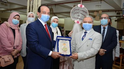 رئيس جامعة طنطا : أولوية لرعاية الطلاب الموهوبين في شتي المجالات-صور
