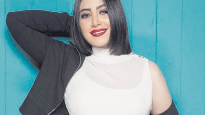 بوسي تشدو بأحدث أغانيها علي مسرح جامعة مصر