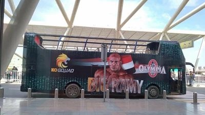 اتوبيس مكشوف يجوب بـ«بيج رامي» شوارع القاهرة