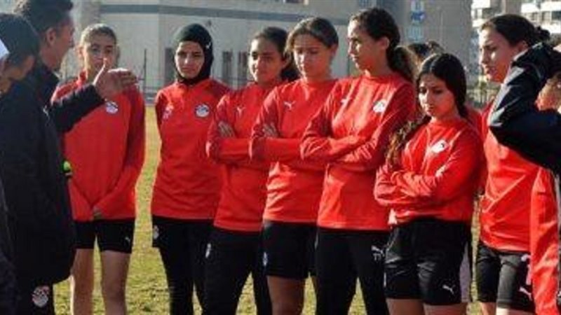 منتخب الكرة النسائية