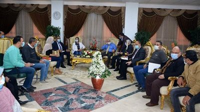 فوده يوجه بإعداد صفوف ثانية لتولي مسئوليات العمل بمختلف الإدارات