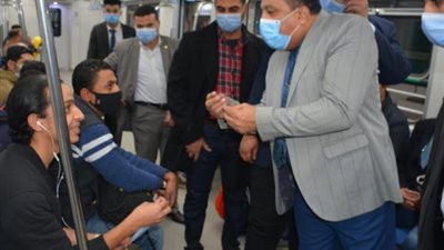 مترو الأنفاق يشن حملة انضباطية مكثفة بمحطات الخطوط الثلاثة لضبط المخالفين
