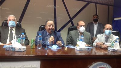د. معيط واللواء خالد فودة.. للعاملين بالمديرية المالية بجنوب سيناء الرئيس السيسى يُغَّير وجه الحياة فى مصر بمشروعات تنموية غير مسبوقة