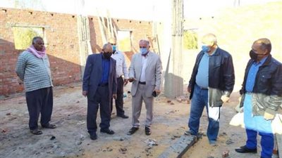 بتكلفة 350 ألف جنيه انشاء مبنى الوحدة القروية لعزب القصر بالوادى الجديد.صور