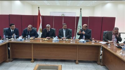 مجلس أمناء العاشر يعتمد نصف مليون جنية دعما لمركز الفرز بالمدينة