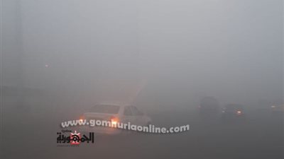 بالصور .. شبورة مائية كثيفة على طرق القاهرة والجيزة