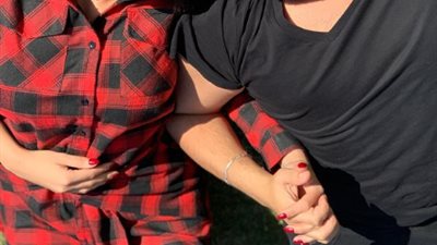 أتمنى لكم الخير من قلبى.. درة تحتفل بعام 2021 برفقة زوجها وتوجه رسالة لجمهورها