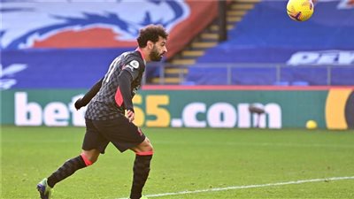 محمد صلاح يقود التشكيلة المثالية فى الدورى الانجليزى