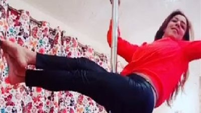ناهد السباعي تستعرض رشاقتها فى ختام 2020.. فيديو