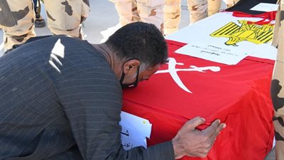 الآلاف من أبناء قنا يشيعون جثمان الشهيد نور ناصر