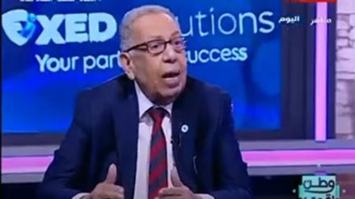 خبير تكنولوجيا المعلومات يوضح مفهوم الرقمنة ووقت اكتشافه