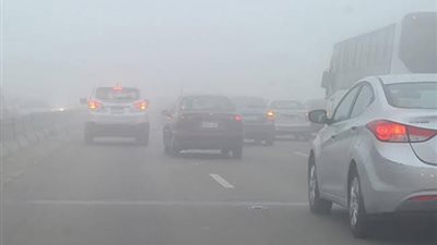 المرور تغلق 10 طرق رئيسية بالمحافظات بسبب الشبورة الكثيفة