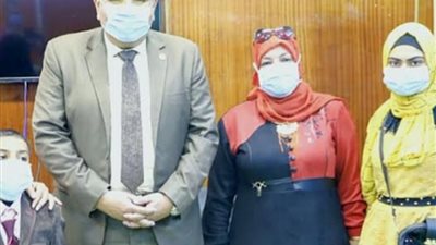 النيلى.. فى حوار صحفى مع طلاب مجلة تعليم الوادى الجديد