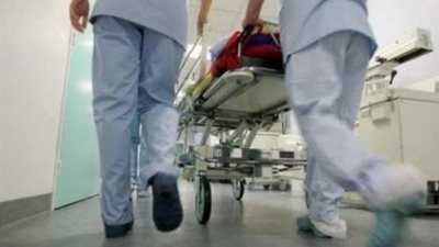 اصابة عامل بعد سقوطة من قطار المنصورة