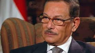 نجل صفوت الشريف يكشف تفاصيل وفاة والده.. وموعد تشييع الجنازة