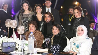 بالصور .. تكريم رولا سعد وهاني البحيري ونضال الشافعى ونجوم الفن في 