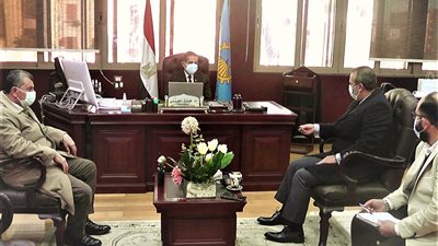 محافظ الغربية يدعم مصنع تدوير قمامة المحلة ب ٨ معدات لنقل التراكمات