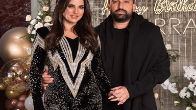هانى سعد يغازل زوجته درة برسالة رومانسية بأحدث ظهور