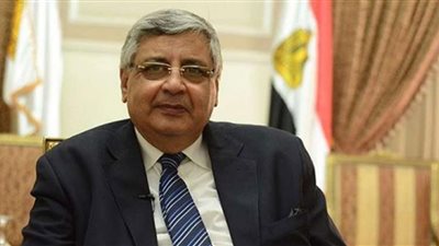 مستشار الرئيس للصحة: أجازات نصف العام خففت من إصابات كورونا.. فيديو