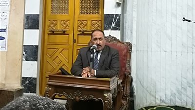 إعانات عاجله وبطاطيين للعمالة الغير منتظمة بالعبور