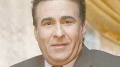 طارق الدسوقي يجلس علي كرسي المشاهدين.. بلا عمل