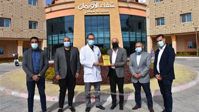 الحكمة تهدى مستشفى شفاء الاورمان برنامجا عالميا خاص بمجال الدواء