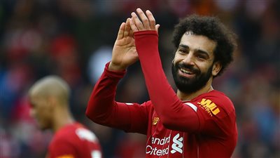 نجم الكرة الجزائرية عن مو صلاح.. يستحق التواجد في أفضل أندية أوروبا