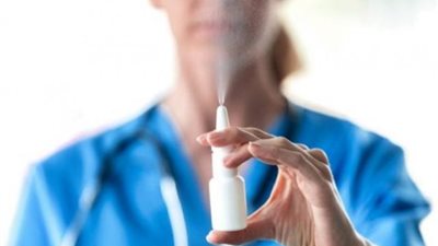 باحث في علم الفيروسات: نجهز لأول لقاح كورونا عالميا عن طريق بخاخ الانف