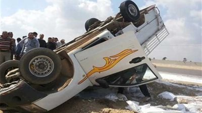 مصرع فتاة وإصابة 8 عمال بطرق الشرقية