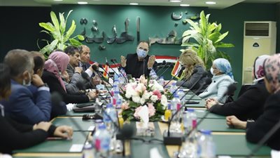 رئيس حزب مصر الحديثة يعقد اجتماعا بأمانة السويس لوضع خطة عمل المرحلة المقبلة