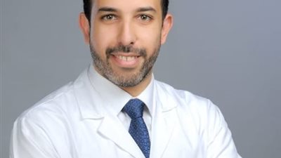 هل يغني استئصال الزائدة بالمنظار عن الجراحة المفتوحة.. اخصائي جراحات المناظير يجيب