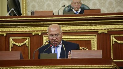 «الأقل استهلاكا والأقل تكلفة والأكثر أماناً».. وزير النقل يكشف أمام البرلمان عن خطة تطوير منظومة النقل النهري