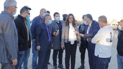 محافظ دمياط تفاجئ المجزر الآلى والمحجر البيطرى بشطا.صور